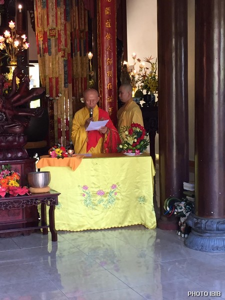 Hoà thượng Thích Chì Viên tuyên đọc Thông điệp Phật Đản của Đức Đệ Ngũ Tăng Thống Thích Quảng Độ