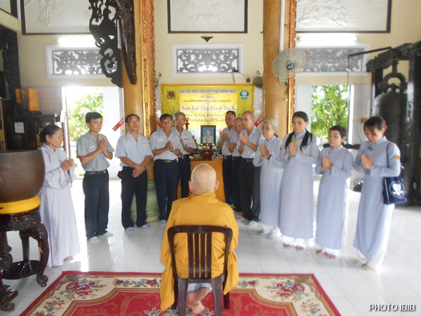 Hoà thượng Thích Quảng Tôn ban Đạo từ cho các Huynh trưởng nam nữ Gia Đình Phật tử