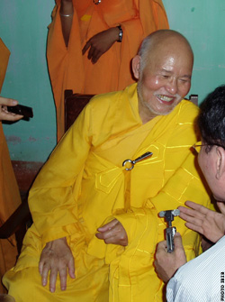 Đại lão Hòa thượng Thích Quảng Độ, ảnh của Phòng Thông tin Phật giáo Quốc tế