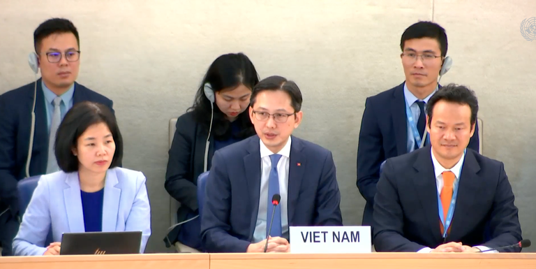 Thứ trưởng Ngoại giao Việt Nam Đỗ Hùng Việt tại phiên họp Kiểm điểm Định kỳ Phổ quát ở LHQ hôm 7/5/2024. Hình: UNTV